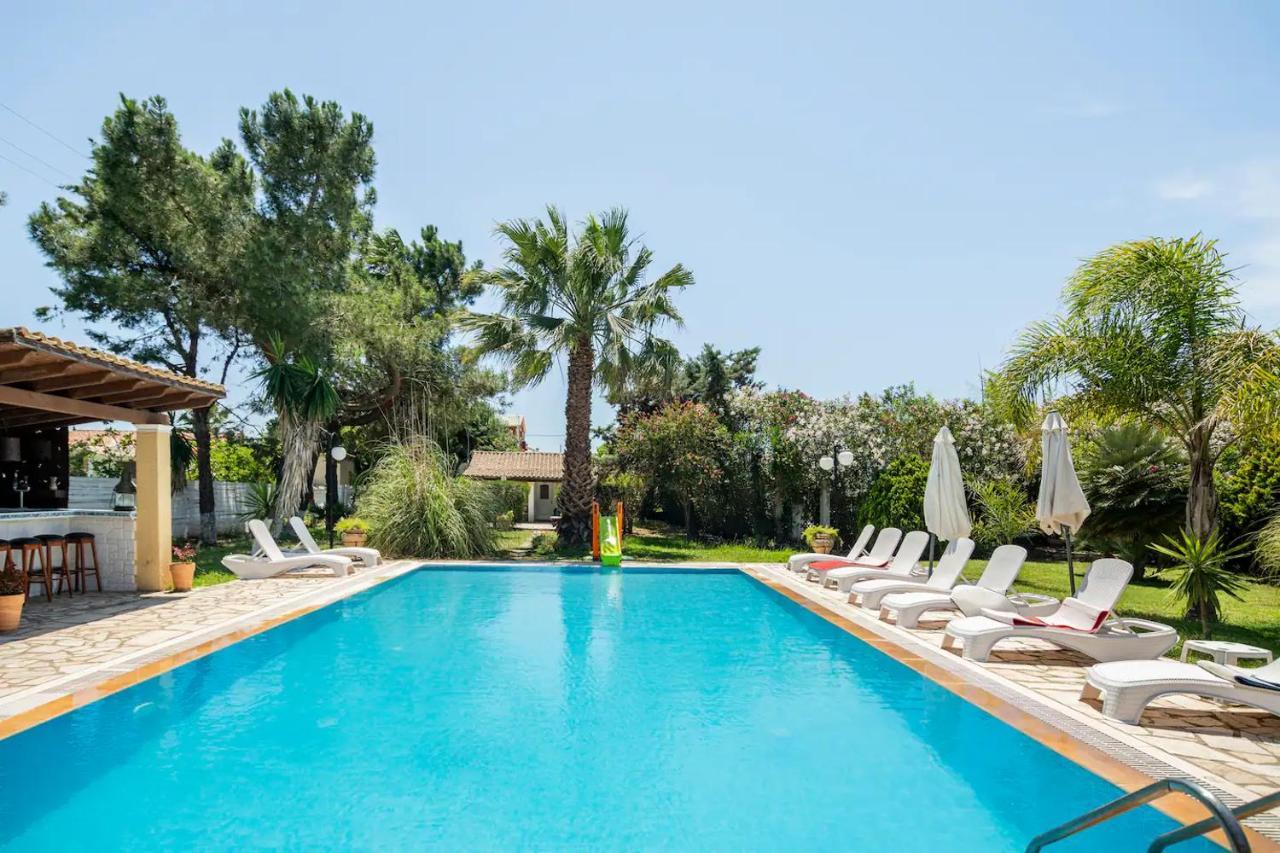 St. George Villa 아기오스 게오르기오스 외부 사진