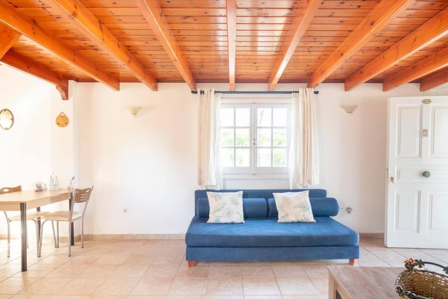 St. George Villa 아기오스 게오르기오스 외부 사진